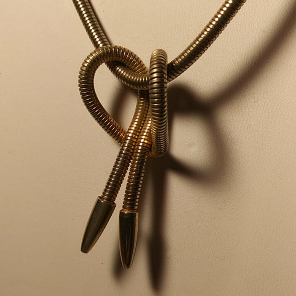 Unique Gold Tone Necklace w/Knot Dangle Pendant - Picture 3 of 7